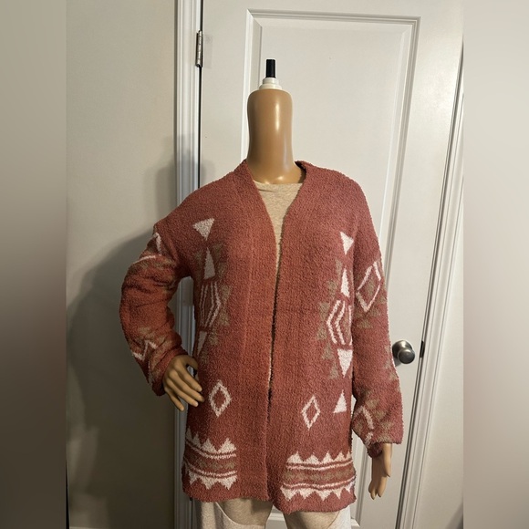 NWT-Boho Fuzzy Cardigan with Aztec Geometric Print - Picture 9 of 10